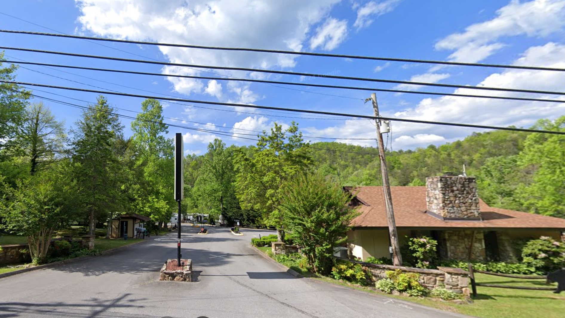 View of Entrance/Driveway to Outdoor Resorts at Gatlinburg showing office/check-in building