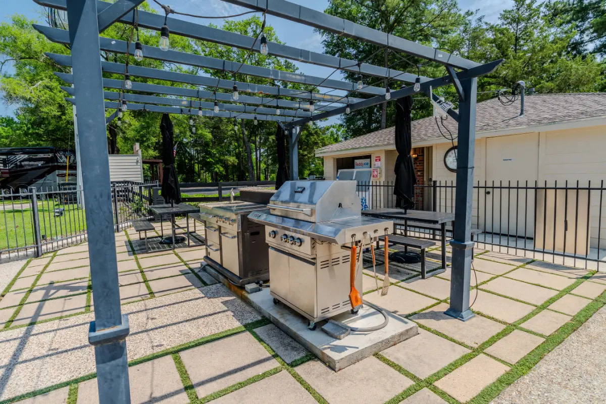 Majestic Pines RV Resort