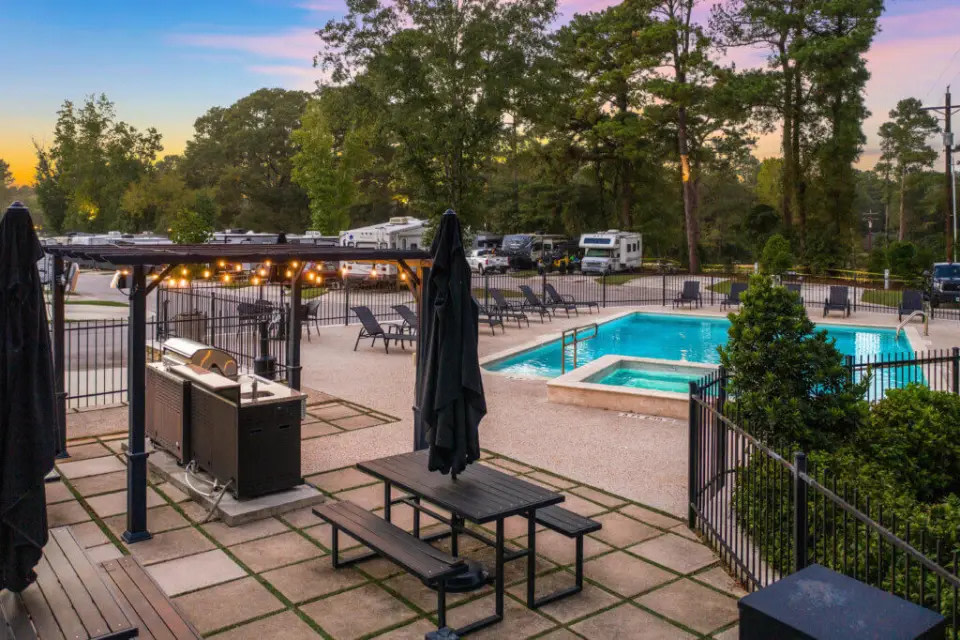 Majestic Pines RV Resort