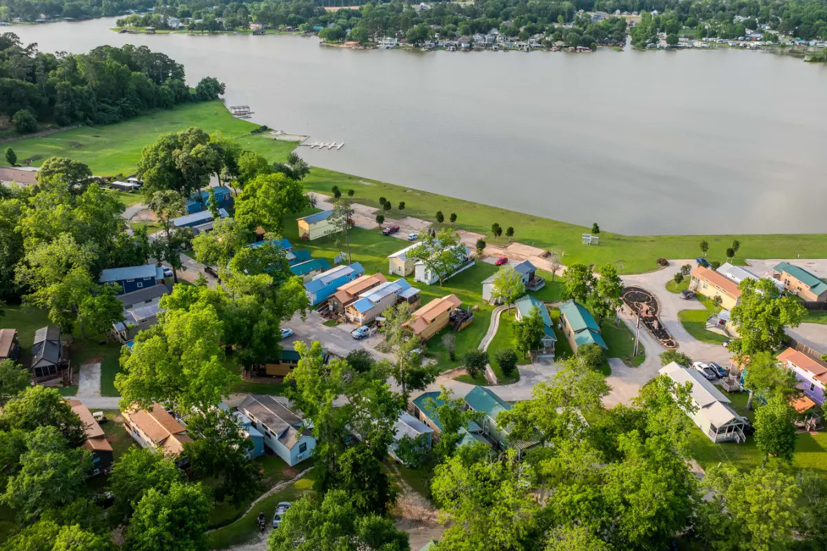 Water's Edge RV Resort