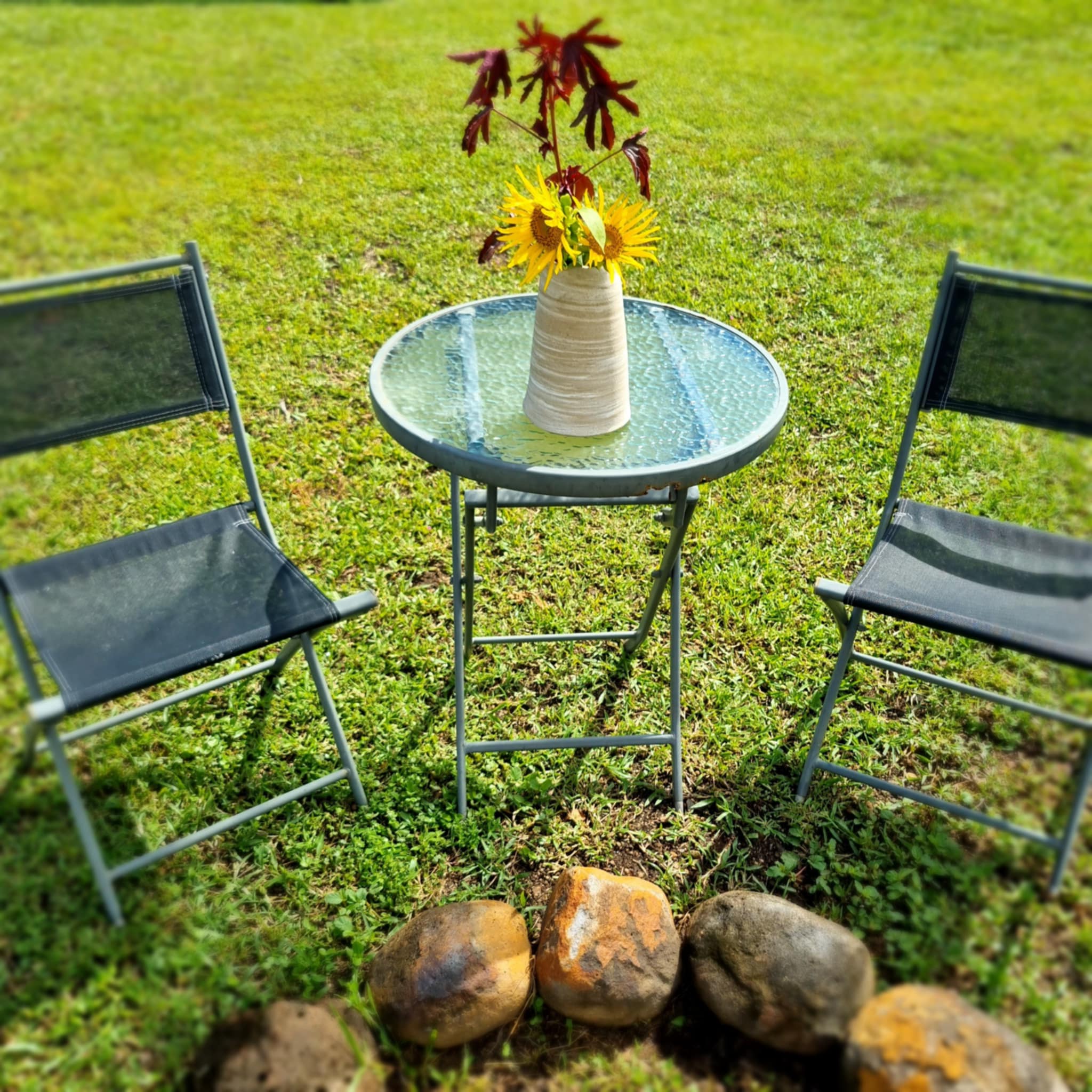 A Hideaway at Holloway's