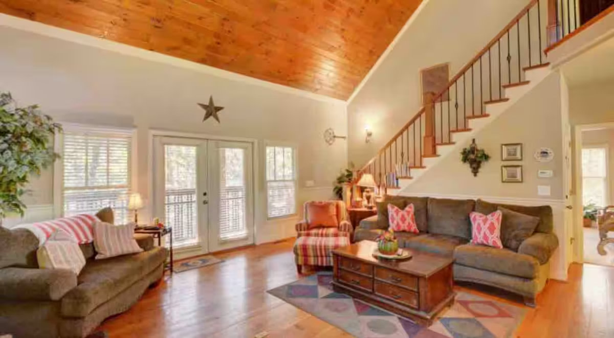 Helen Hilltop Estate