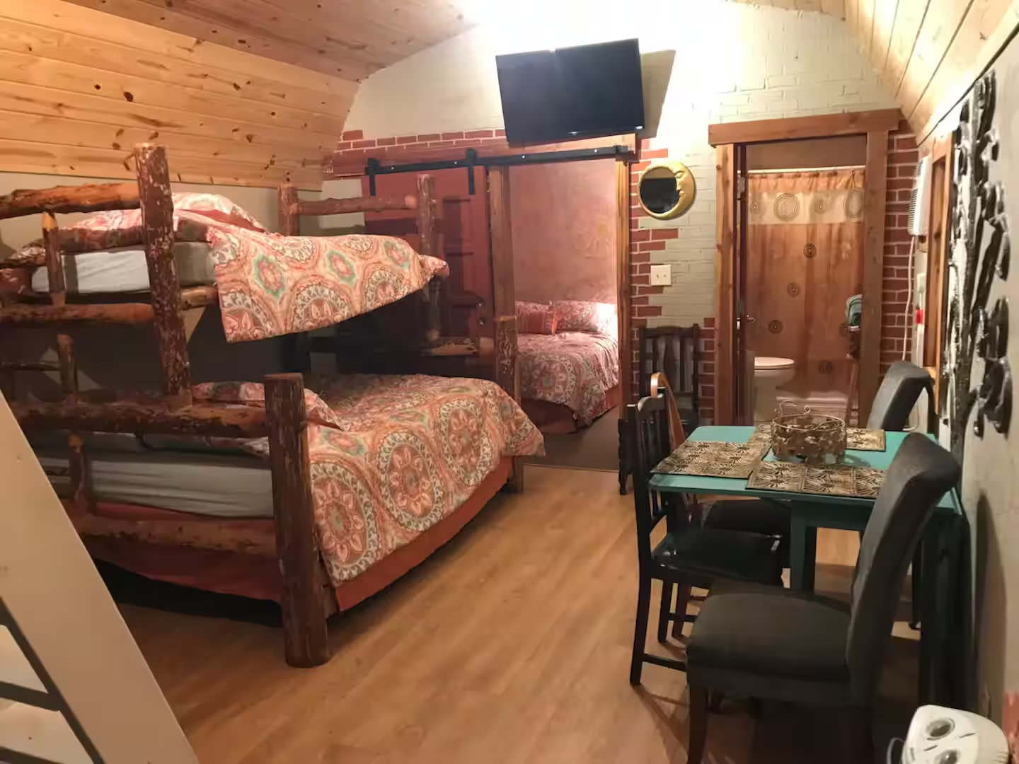 Mount Ida Cabins