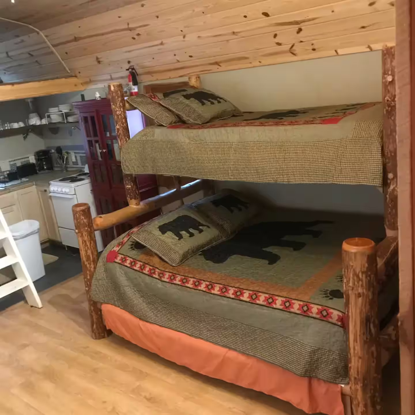 Mount Ida Cabins