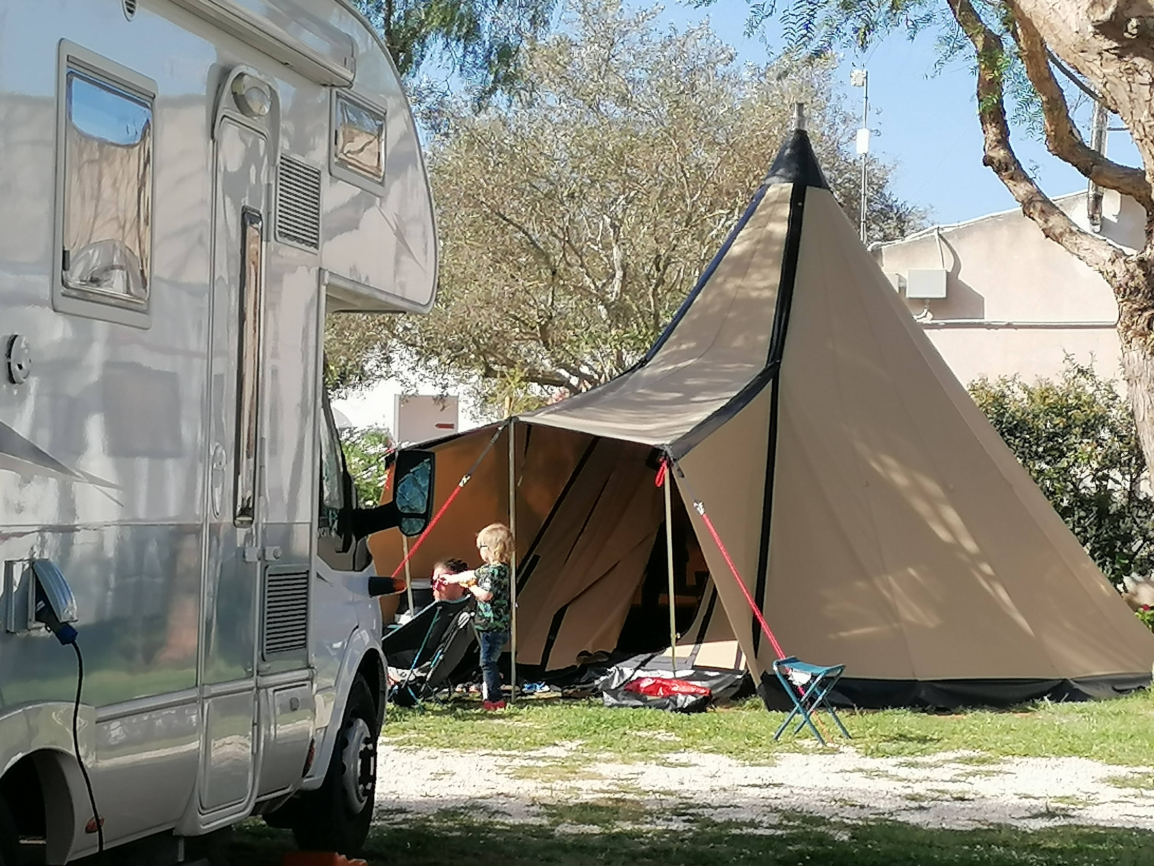 Lilybeo Village Camping & Residence