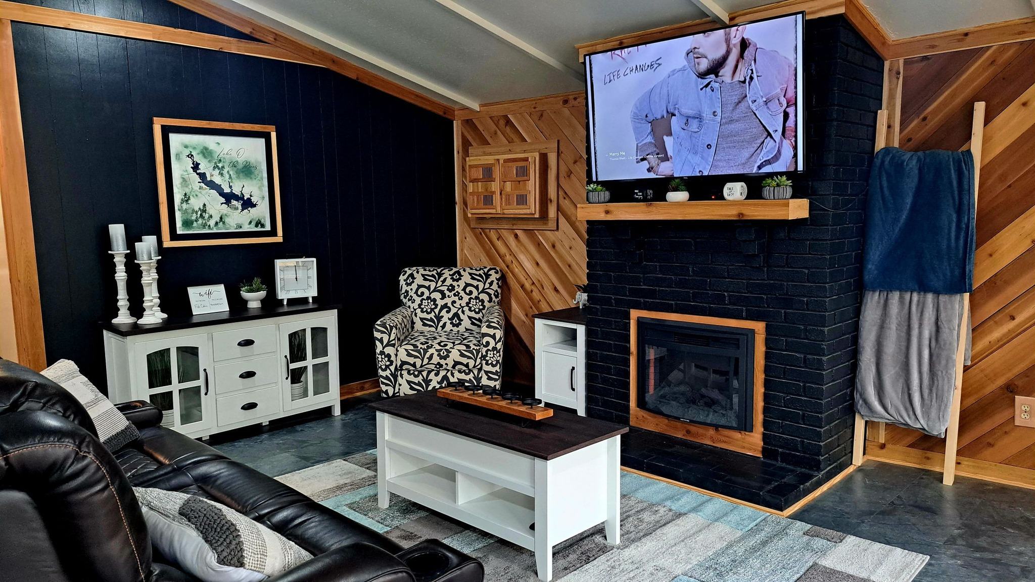 Fish Cabin at the Pines