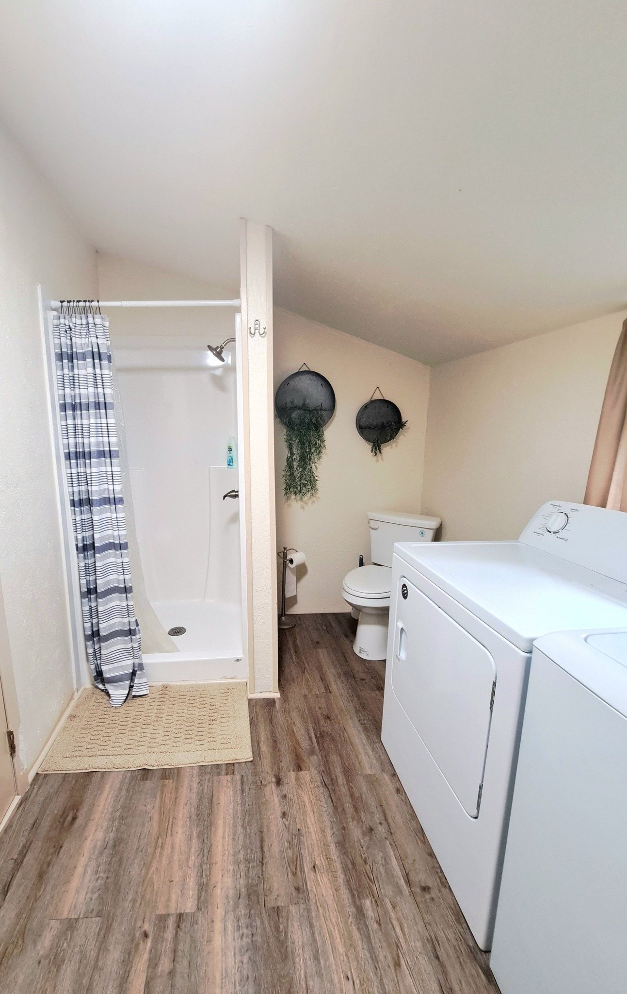 The Knotty Pine on Lake O the Pines