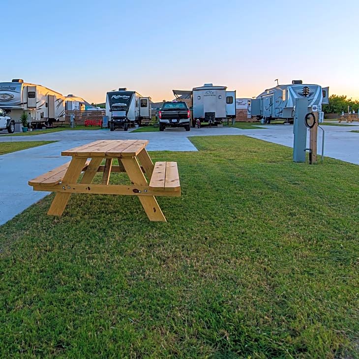 Aloha Beach RV Resort