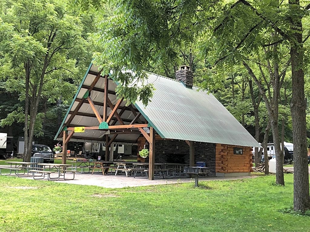 Austin Lake RV Park & Cabins