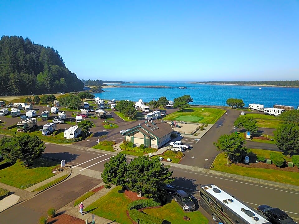 Winchester Bay RV Resort