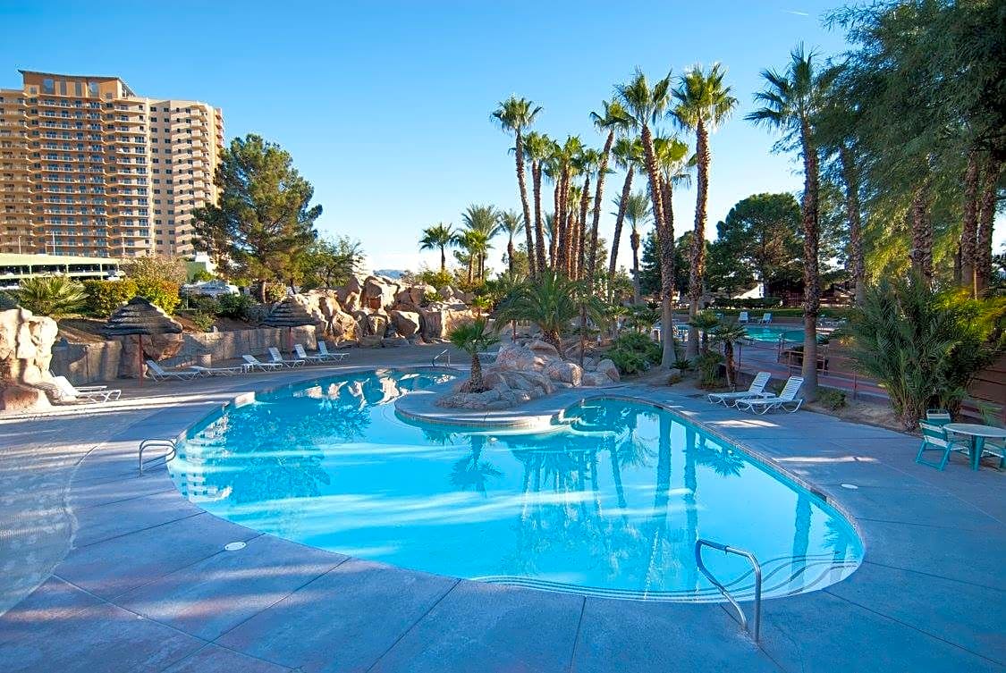 Oasis Las Vegas RV Resort