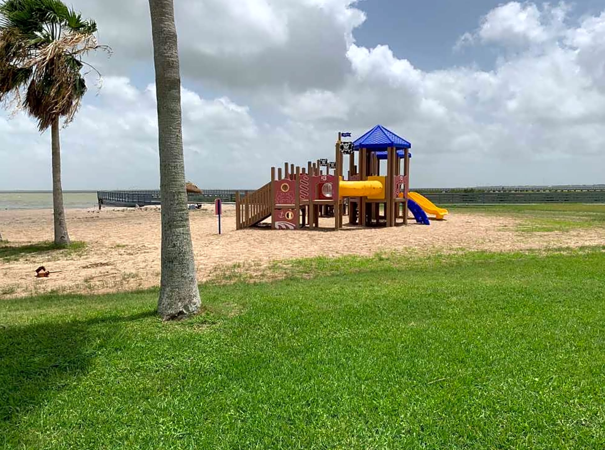 Lighthouse Beach RV Park