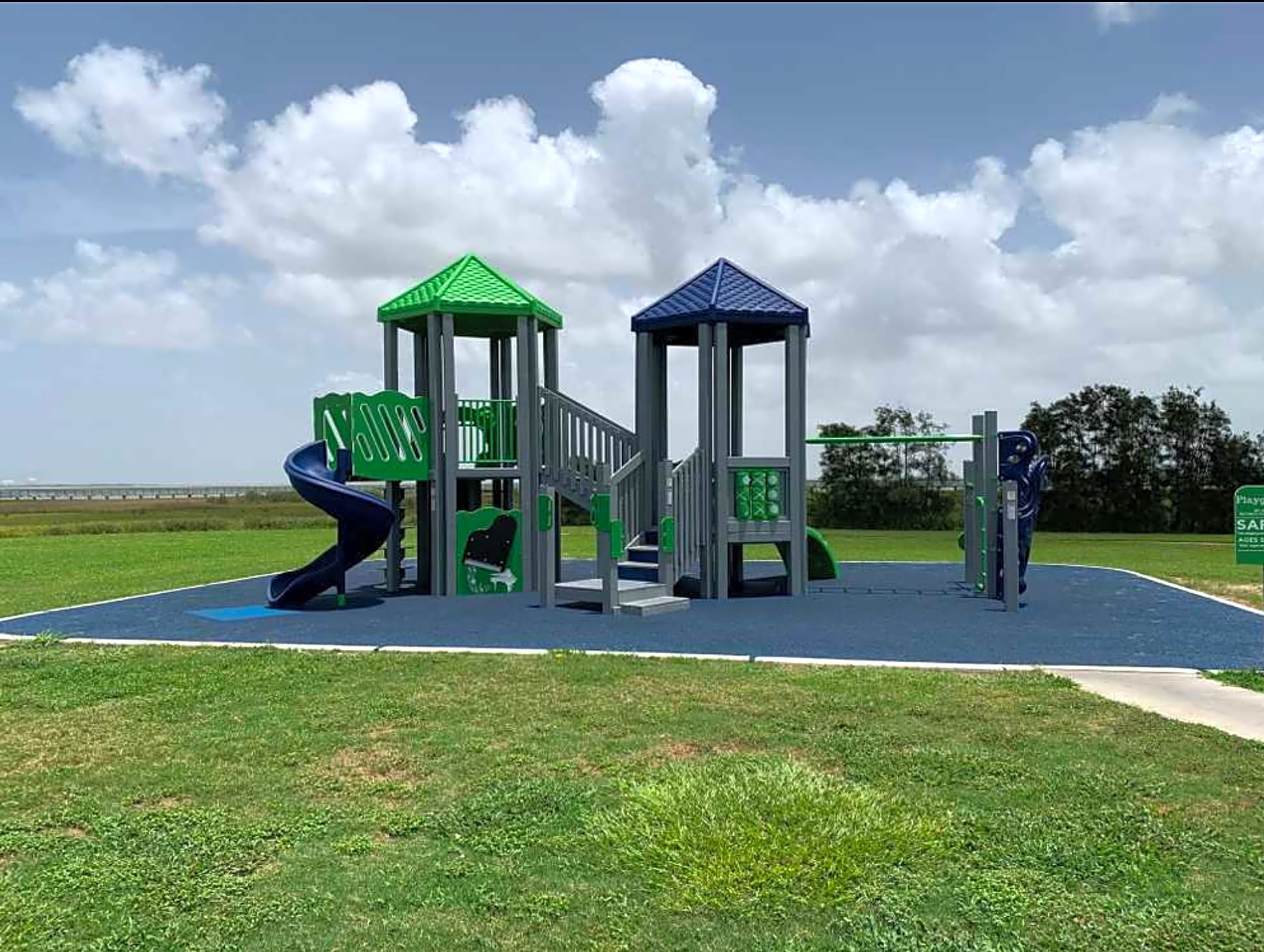 Lighthouse Beach RV Park