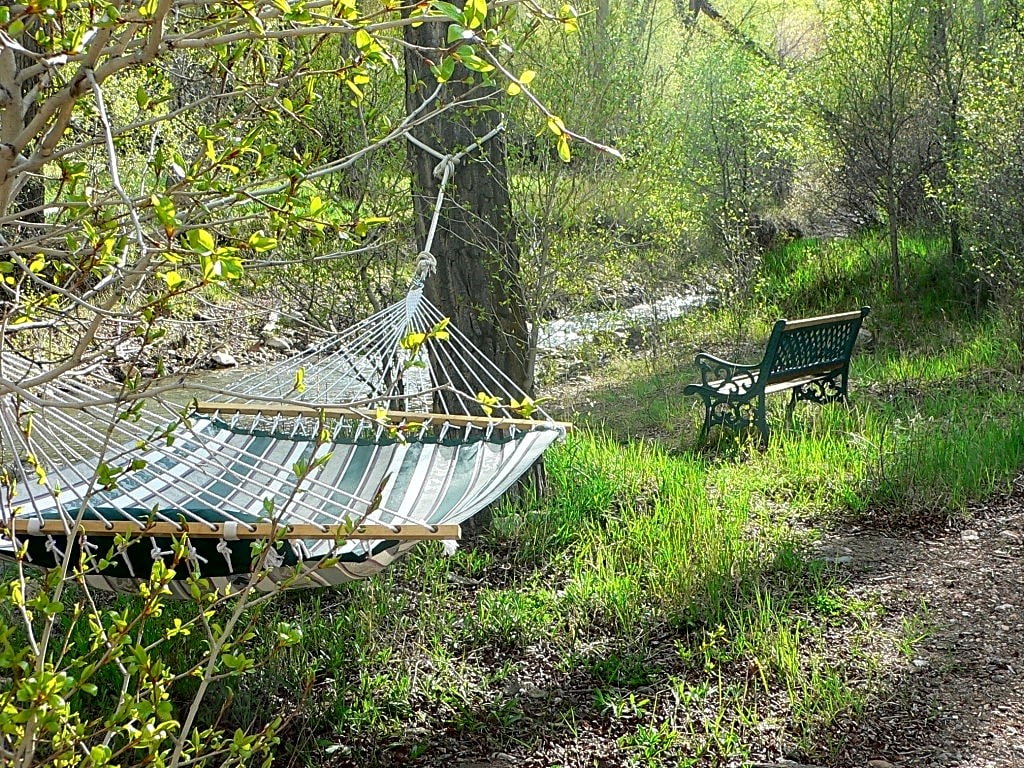 Bullion Creekside Retreat