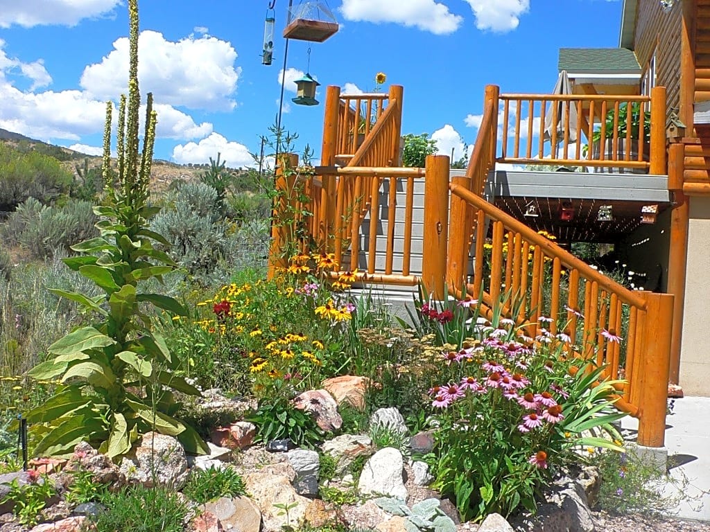 Bullion Creekside Retreat