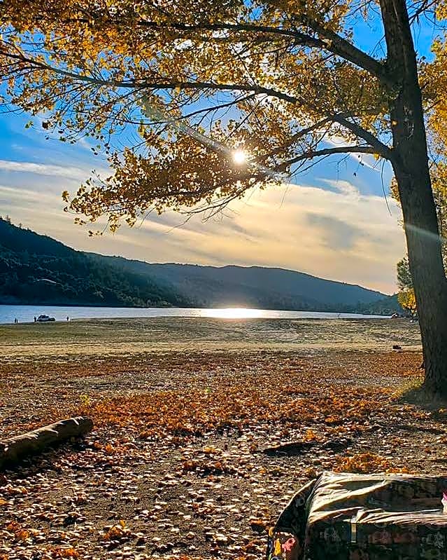 Lake Hemet Campground