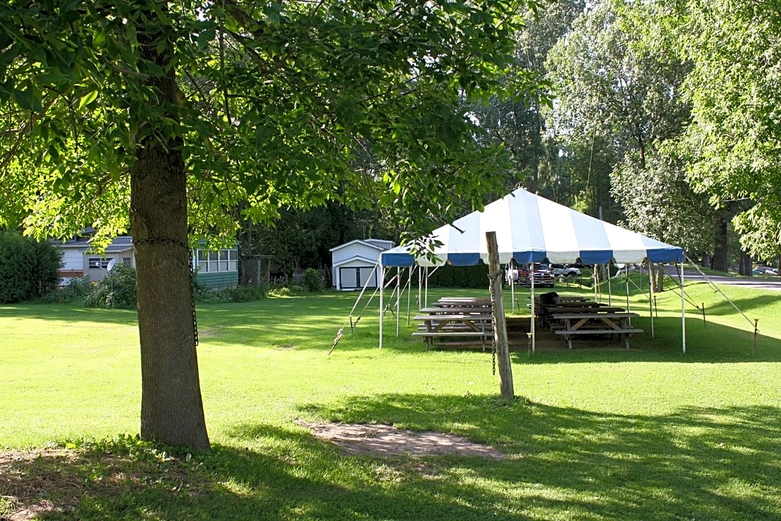 Monty's Bay Campsites