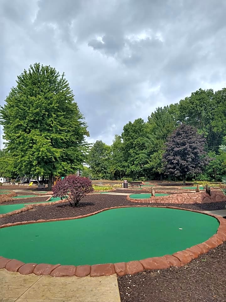 Sandy Pines Recreation Community RV Resort & Campground