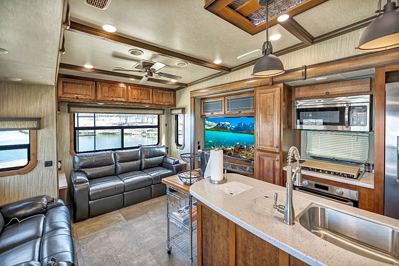 Parsons Marina At Lake Whitney