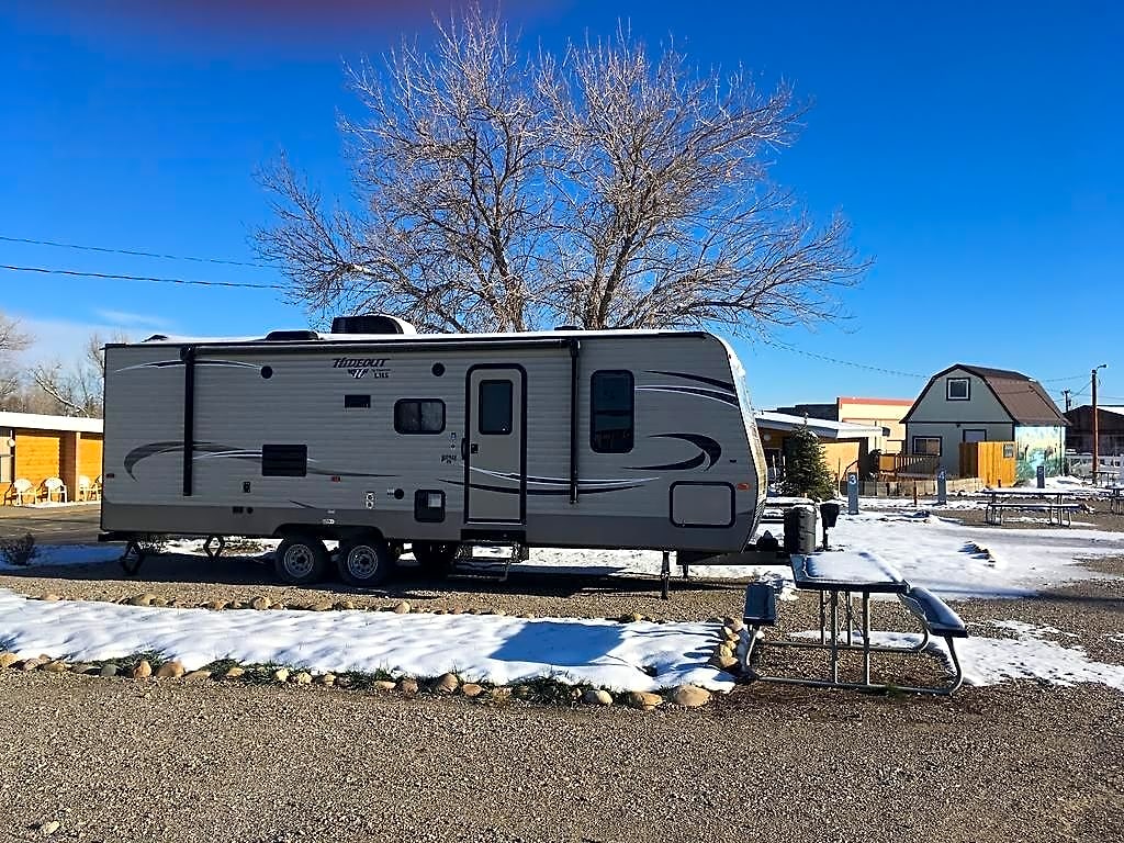 Holiday Lodge Motel & Campground