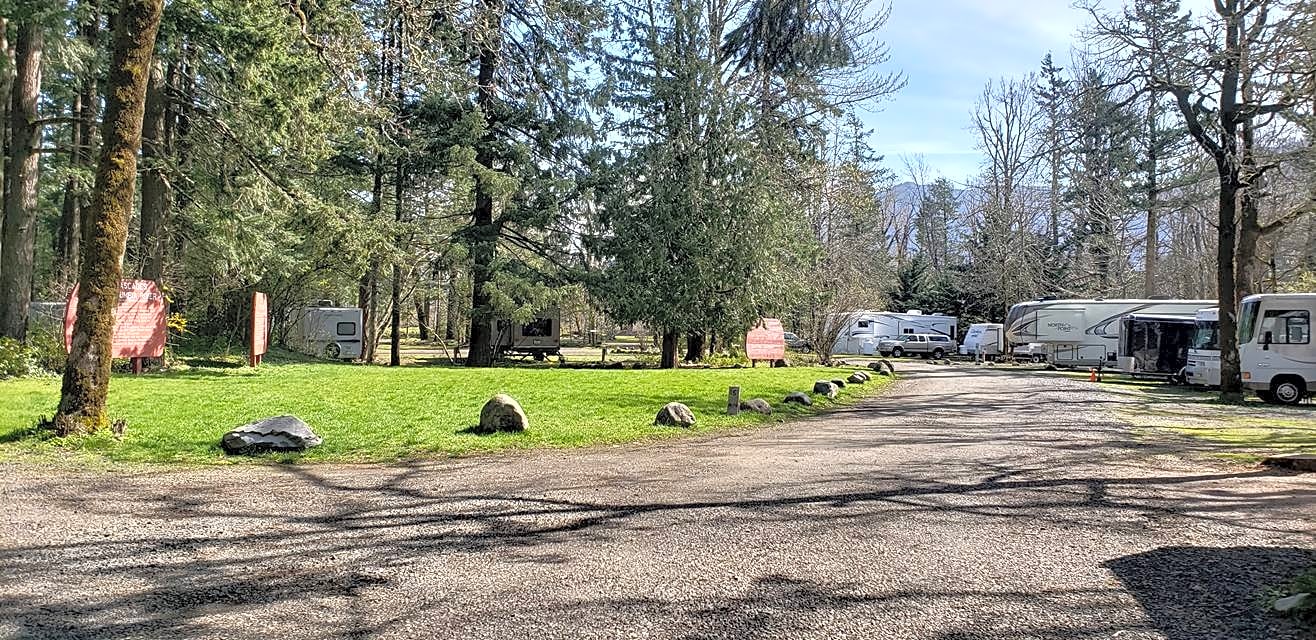Lewis & Clark Campground & RV Park