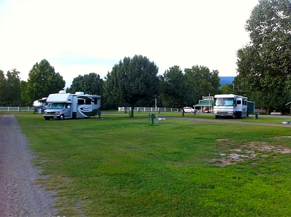 Big Cedar Cabins & RV Park