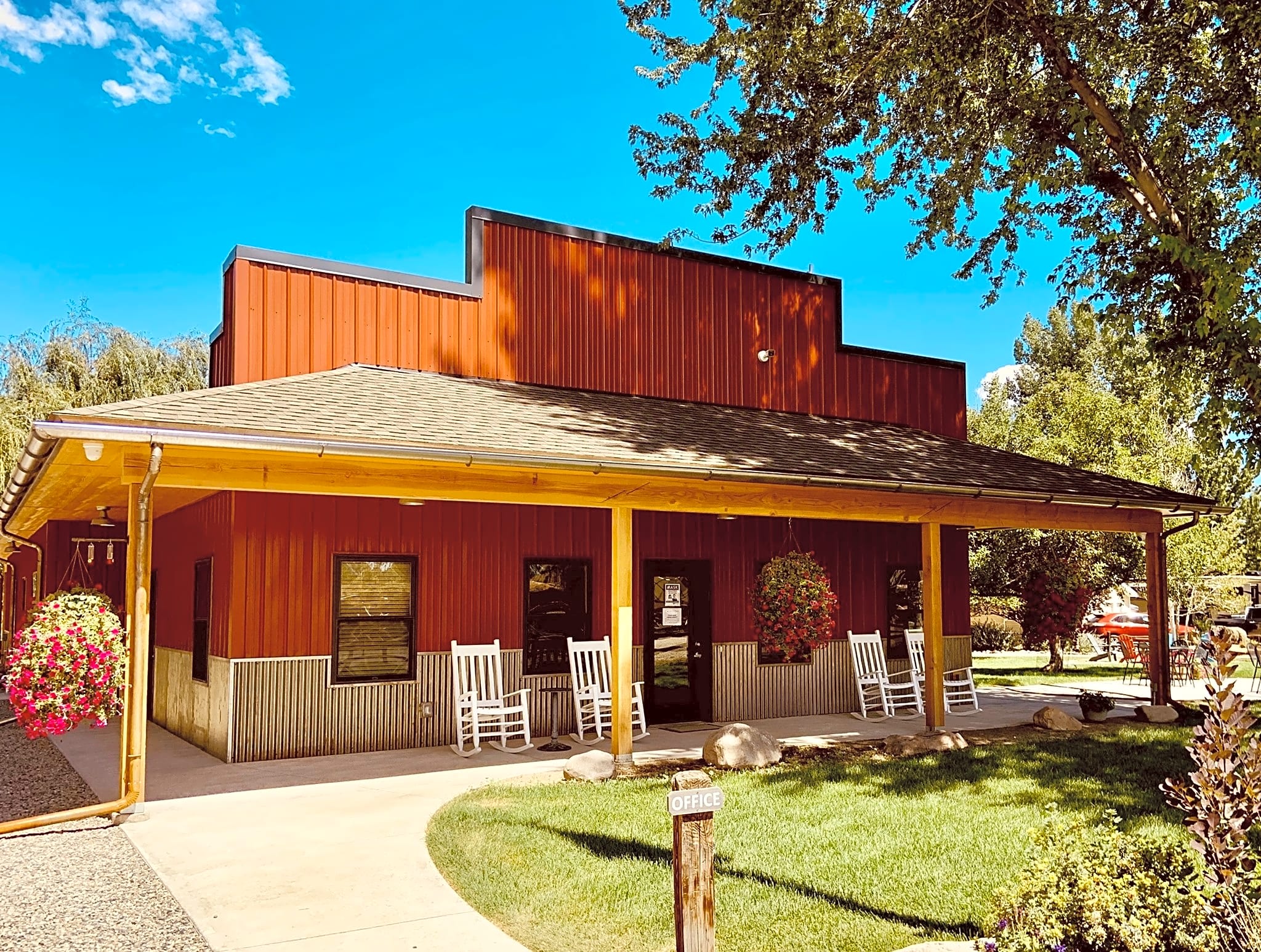 Riverbend RV Park & Cabins