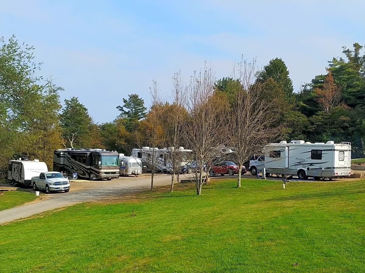 Fancy Gap Cabins And Campground