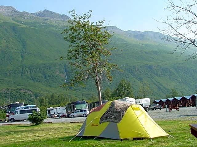 Eagle’s Rest RV Park & Cabins