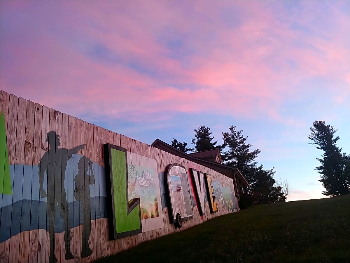 Fancy Gap Cabins And Campground
