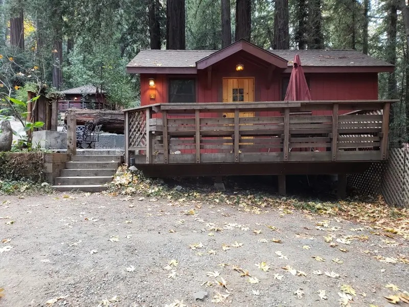 Riverside Campground & Cabins