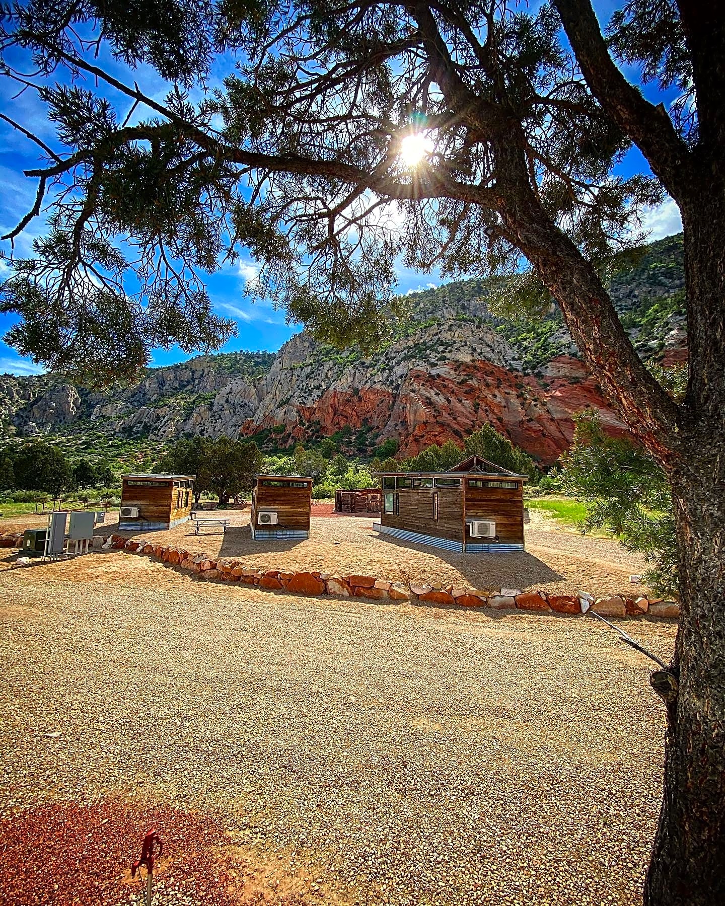 Cliffside Cabins & RV Park