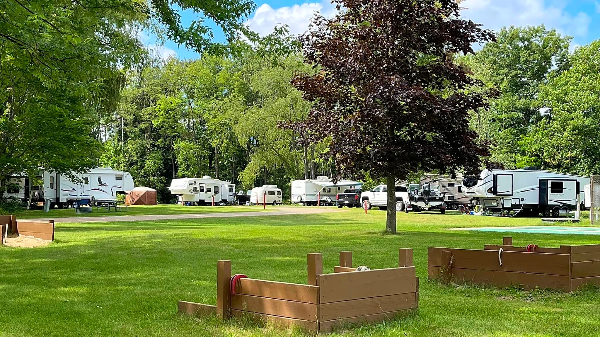 Riverside Park And Campground