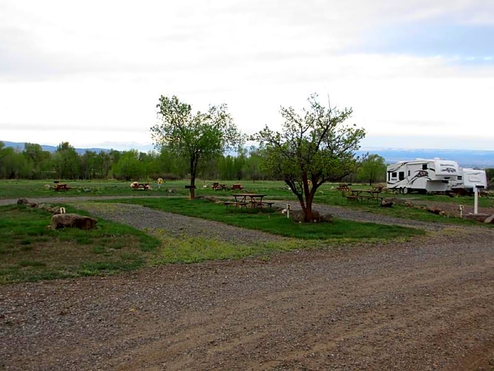 Aspen Trails Campground, RV, Restaurant & Event Venue