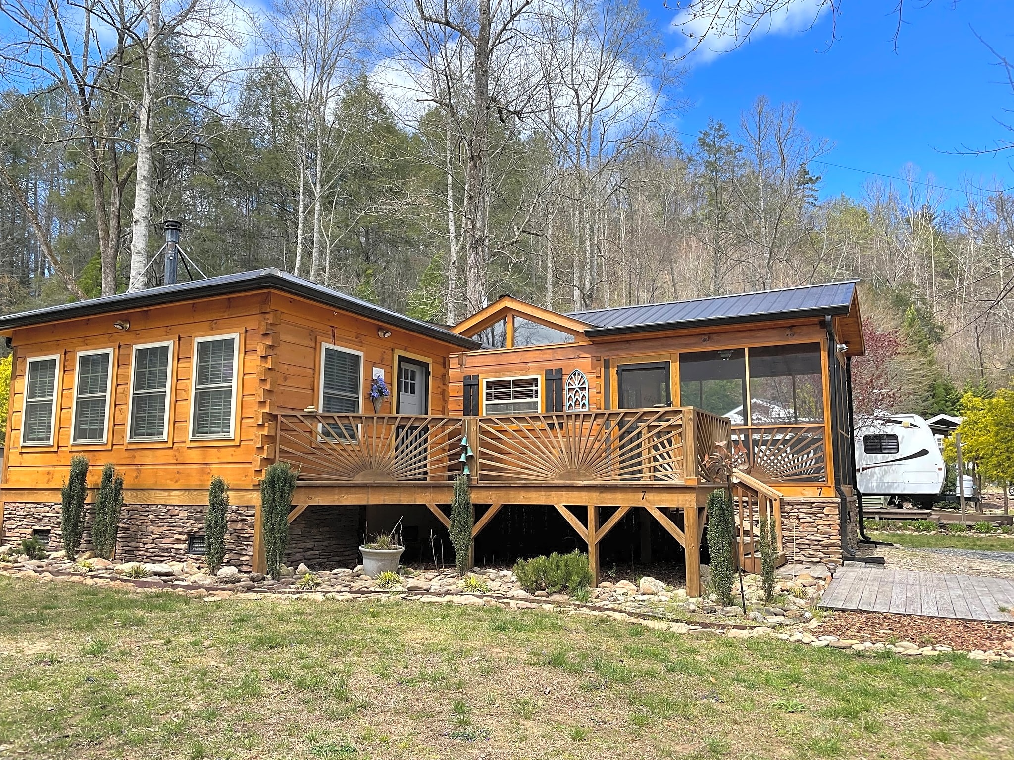 Starlite Trailer Lodge