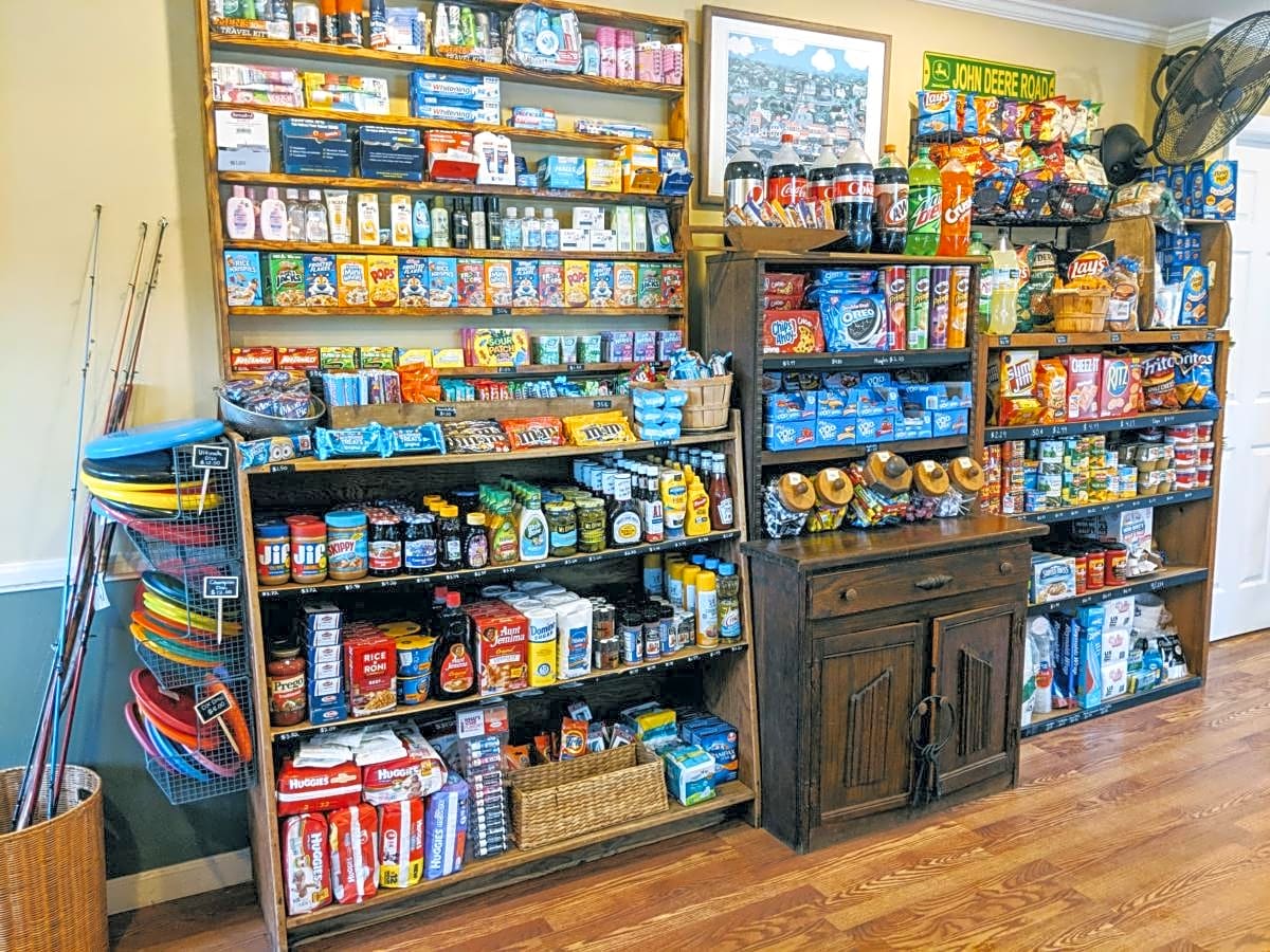 Orchard Lake Campground