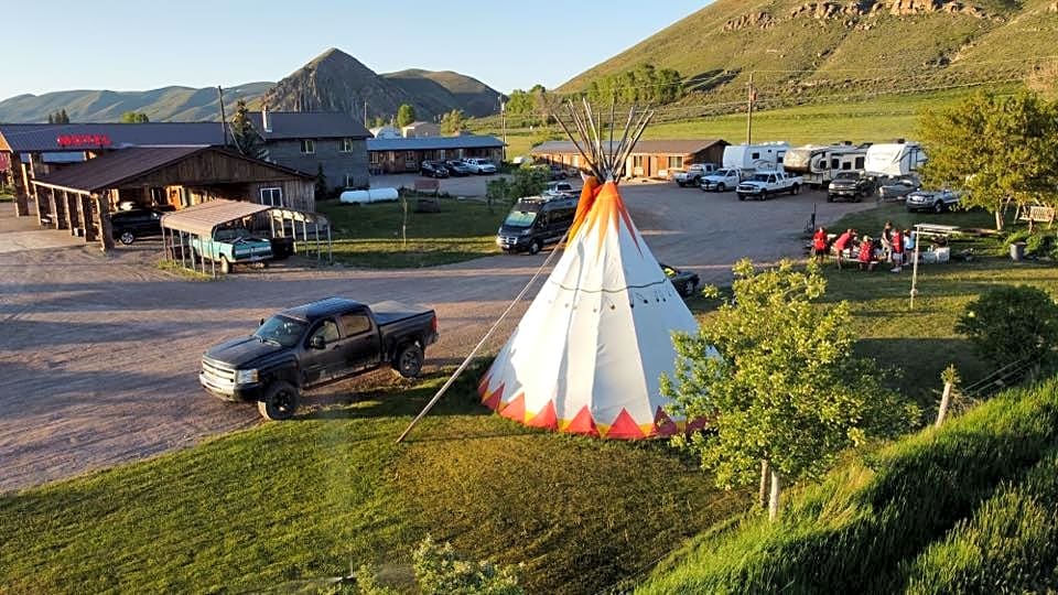 Hideout Motel and RV