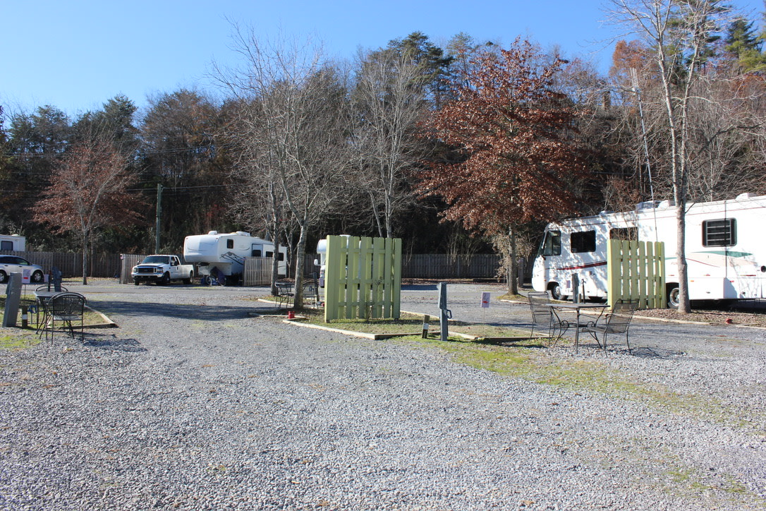 Holy Smokies RV Park And Glamping