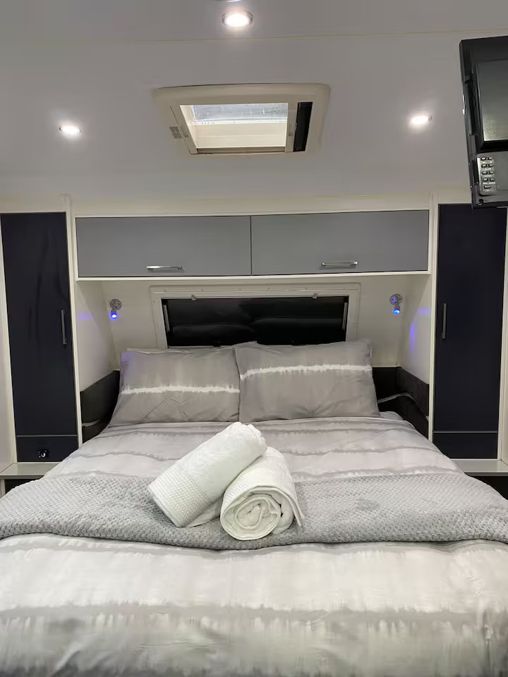 Delatite River Caravan Stay