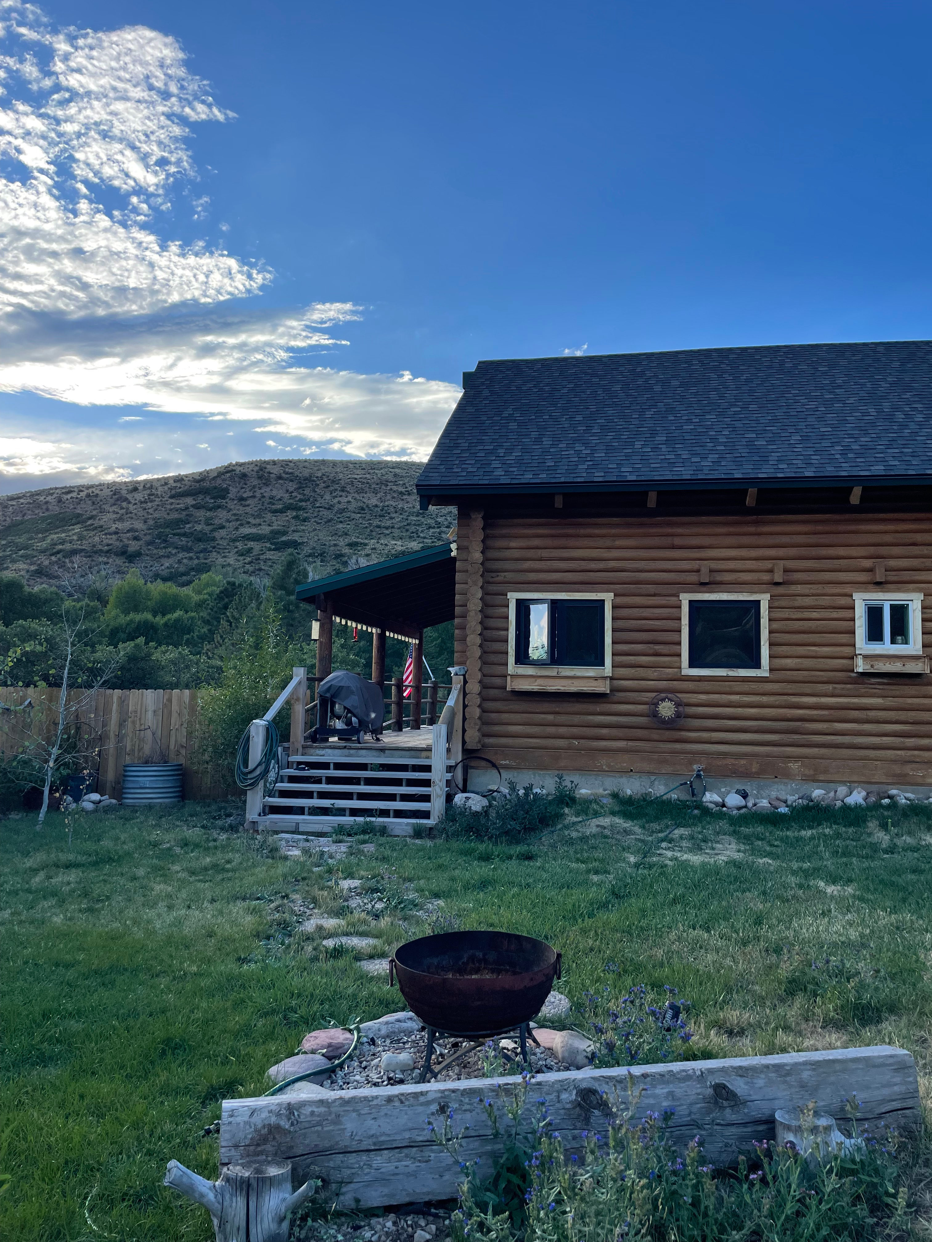 Little Cabin In The Big Canyon