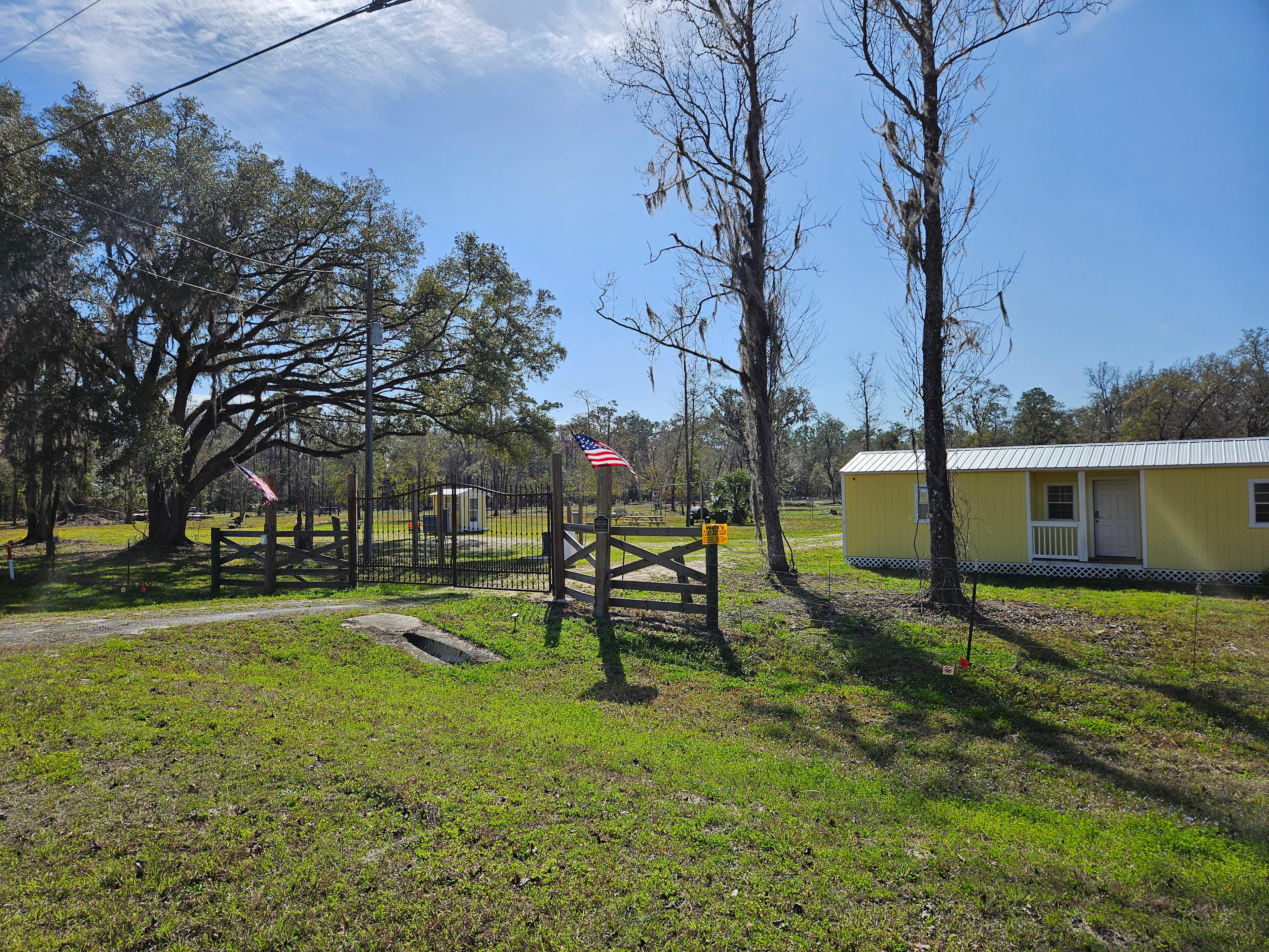 Lochloosa Creek Hideaway + Biking