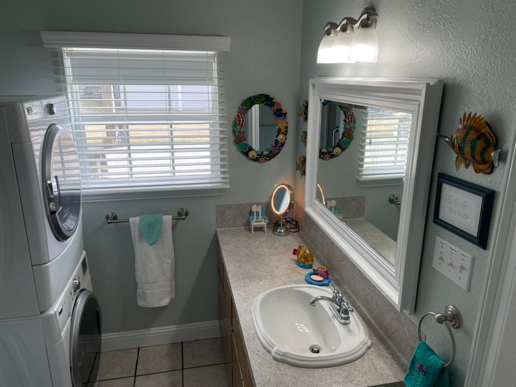 Barefoot Bungalow And RV Spot