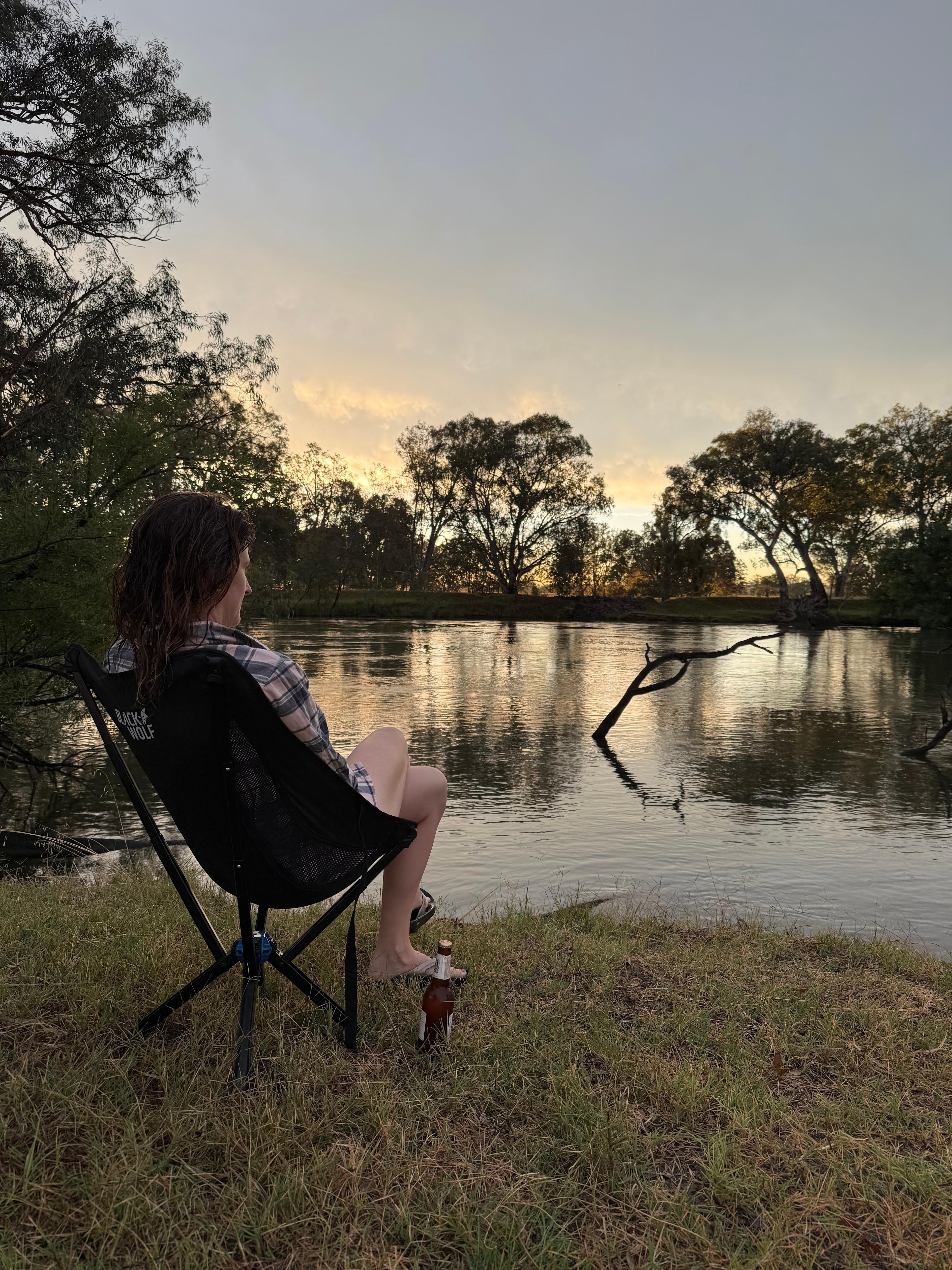 Rolling Hills & Riverside Camping