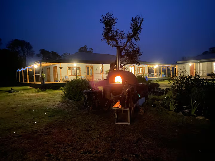 Roo Lagoon Homestead