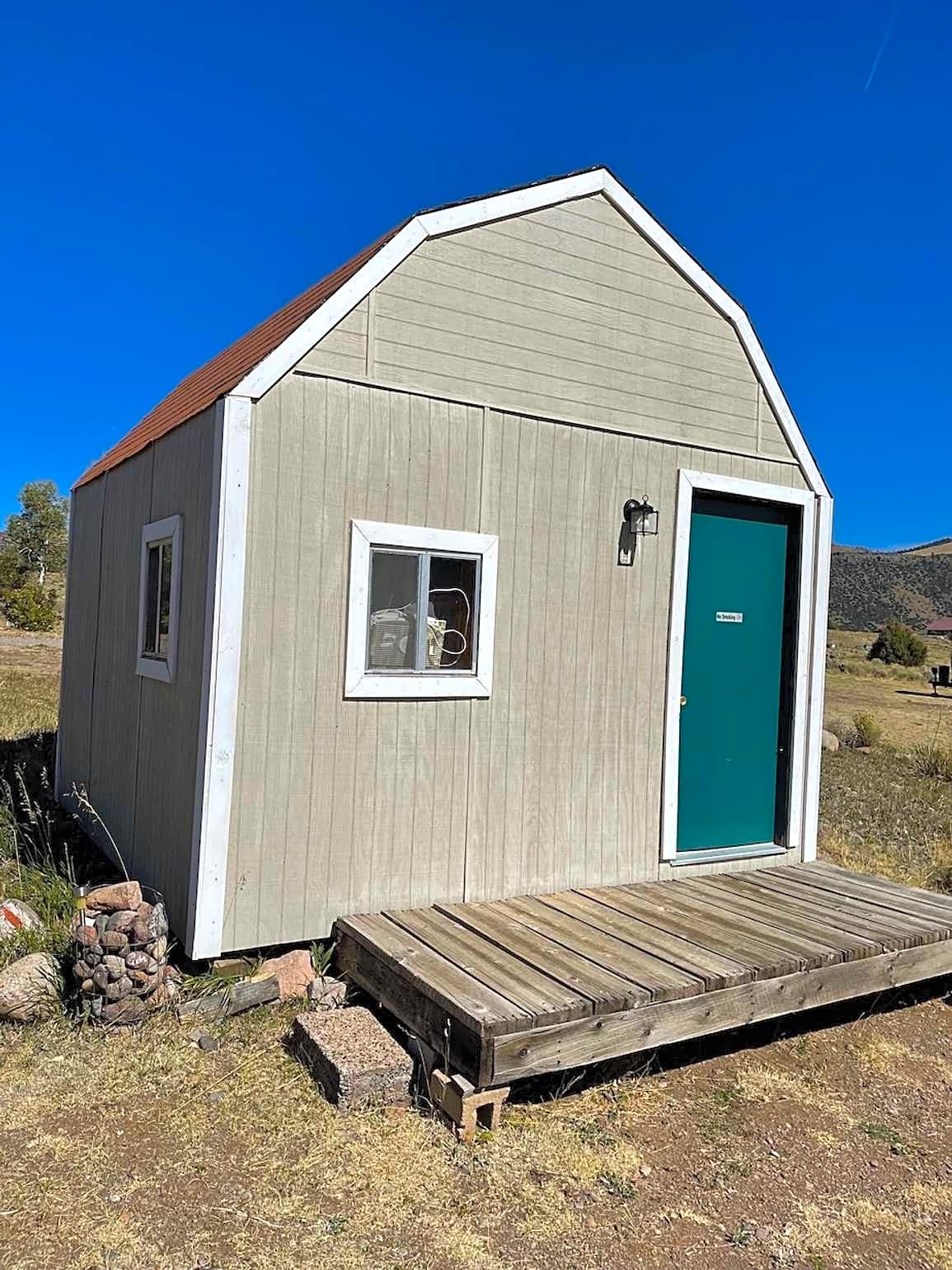 2 Twin Beds, Sleeps 2