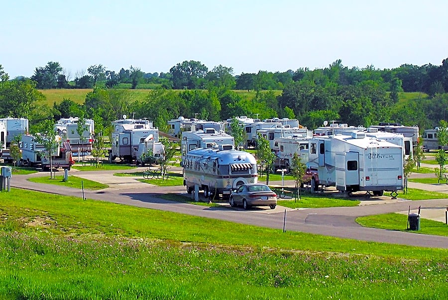 Pull-through Full Hook-up (30/50 Amp)