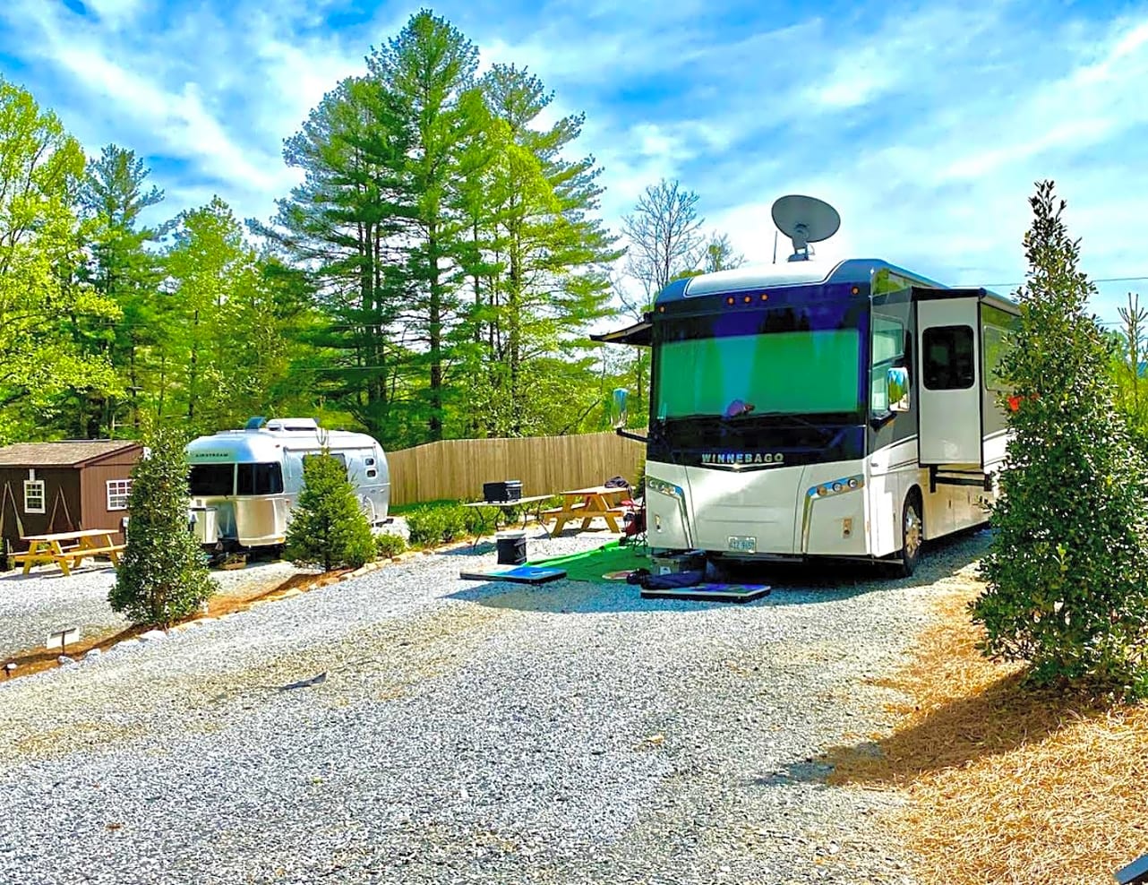 Full Hookup Mountain View Meadow Site