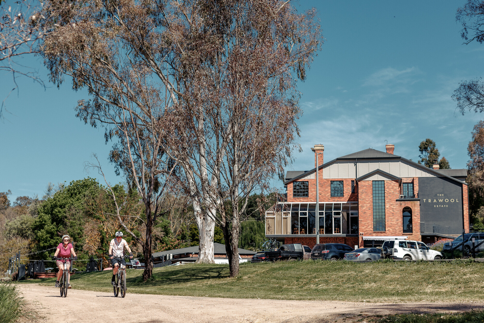 Visit the neighbouring Trawool Estate for lunch - approximately 2km along the rail trail (horse yards available very close to the estate)