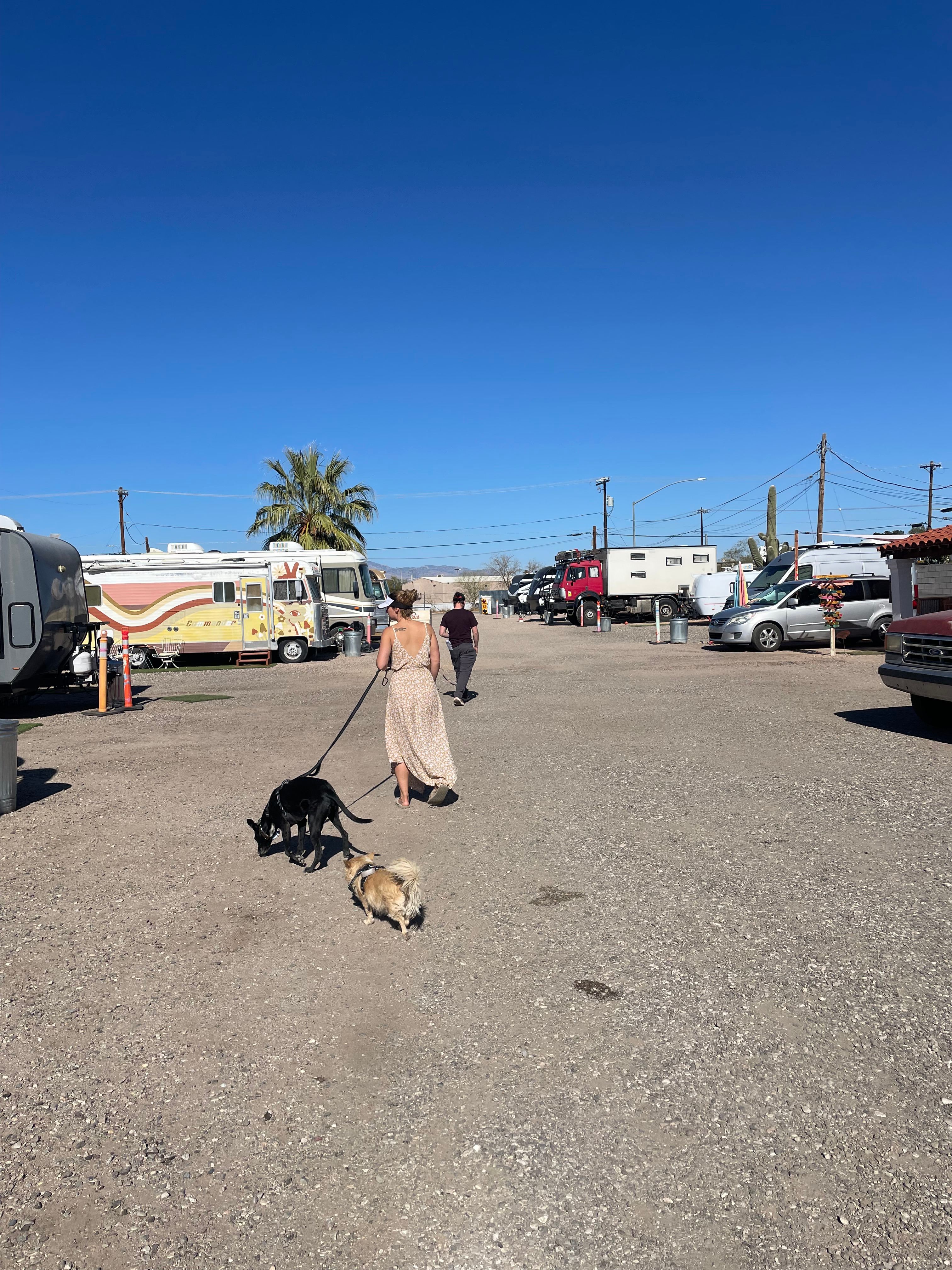 El Pais Motel & Campgrounds