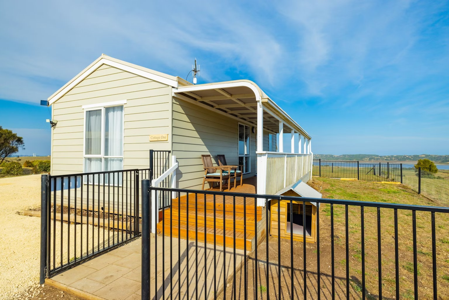 High View Family Cottages